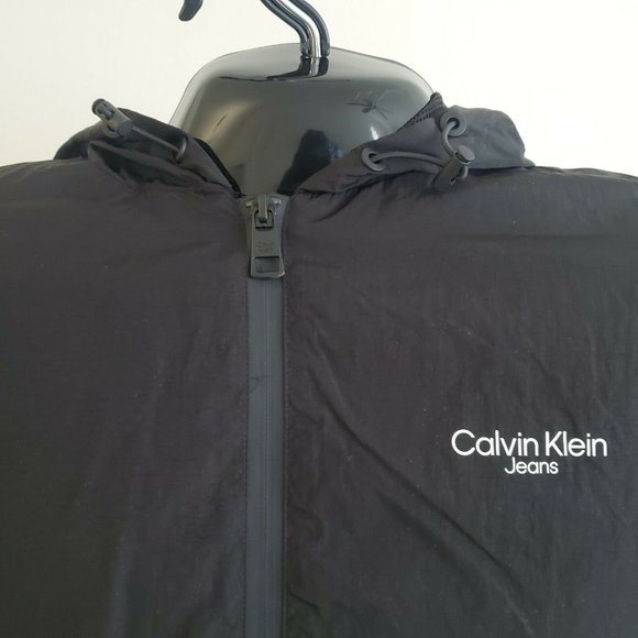 Calvin Klein Jeans Men's Full Zip Hooded Windbreaker Jacket Black 2490 0029 010 - Picture 2 of 16